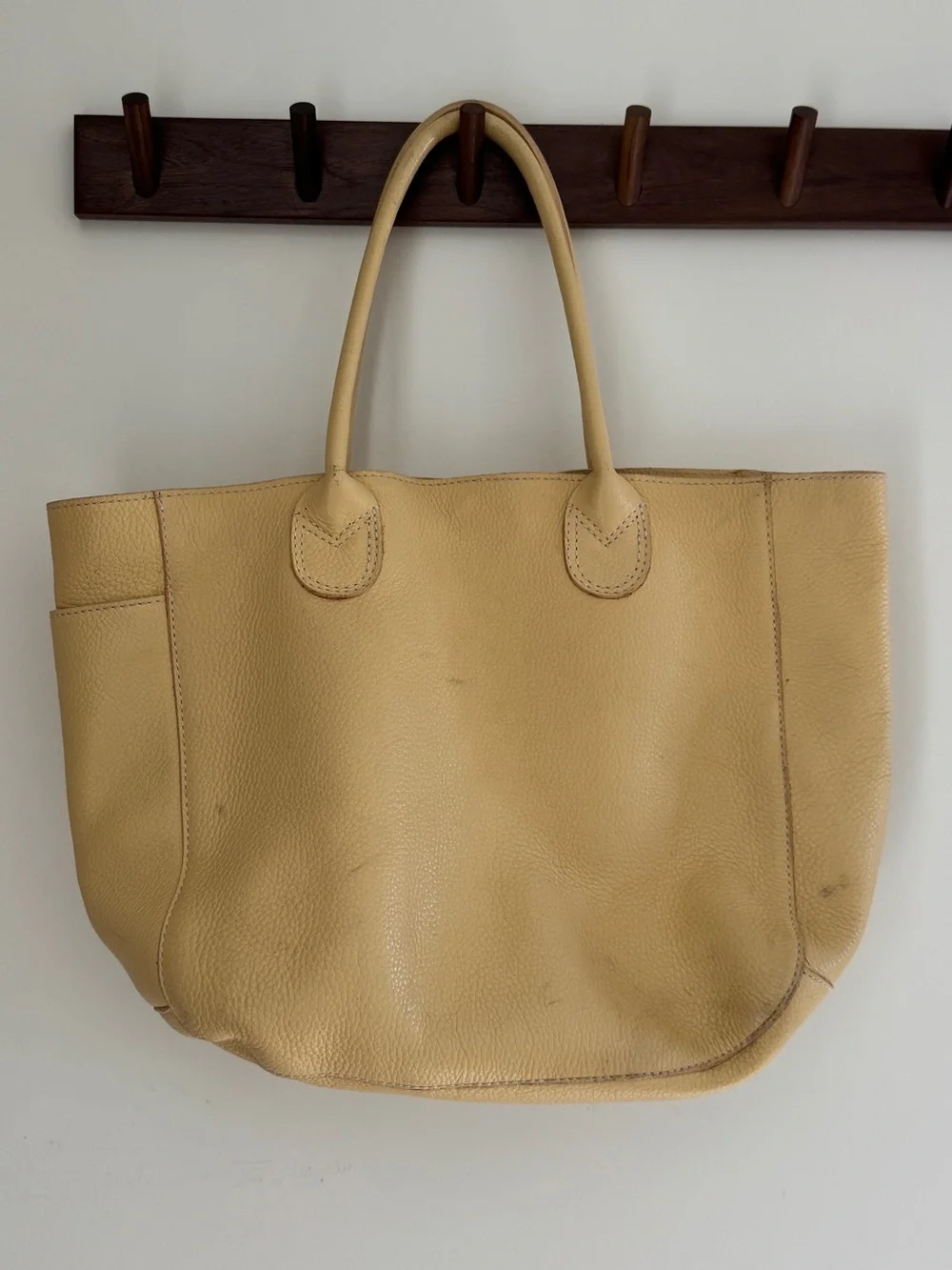 Unisa Resort Vintage Butter Yellow Leather Tote with Matching Coin Purse